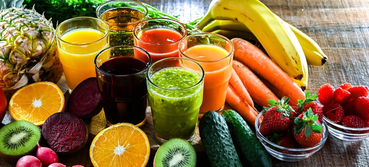 Fresh organic vegetable and fruit juices